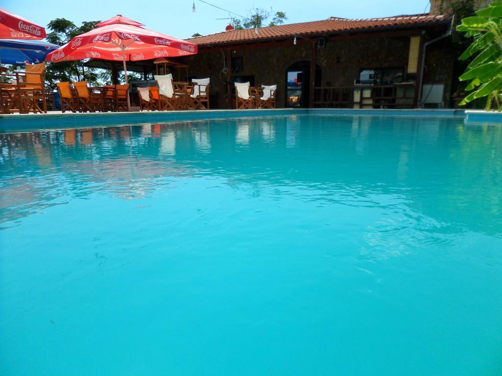 Hotel Belle Vue Dhërmi エクステリア 写真