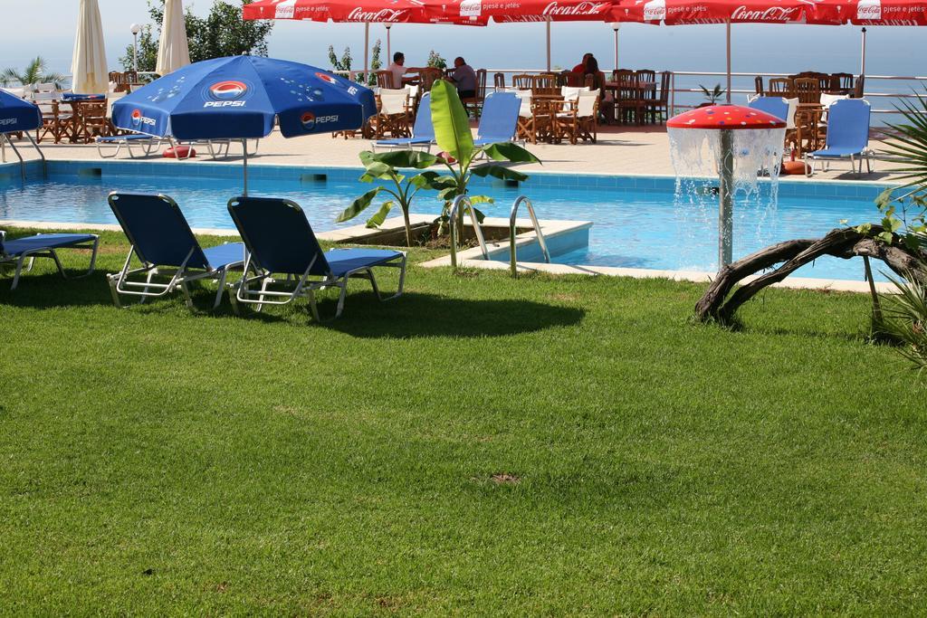 Hotel Belle Vue Dhërmi エクステリア 写真