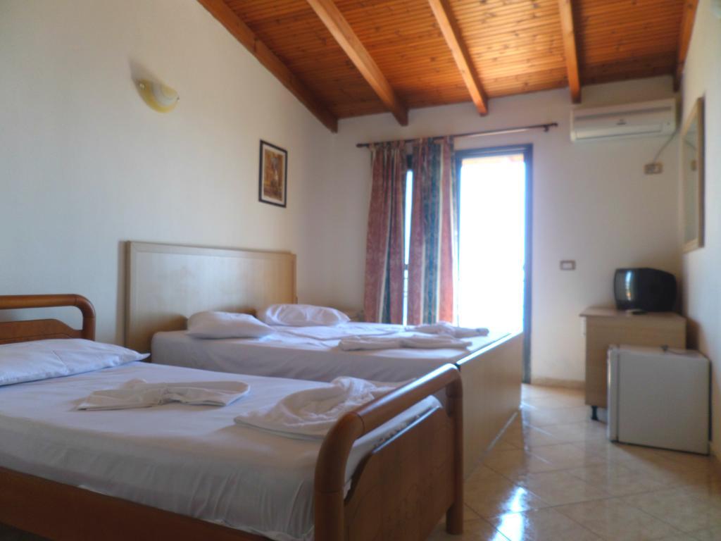 Hotel Belle Vue Dhërmi 部屋 写真